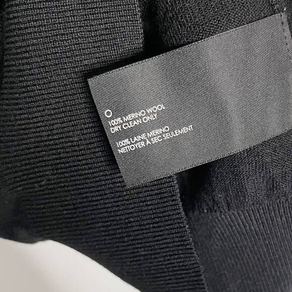 Club Monaco Womens XS Black Wool Split Collar Turtleneck Sweater Button Cuffs - Picture 11 of 12